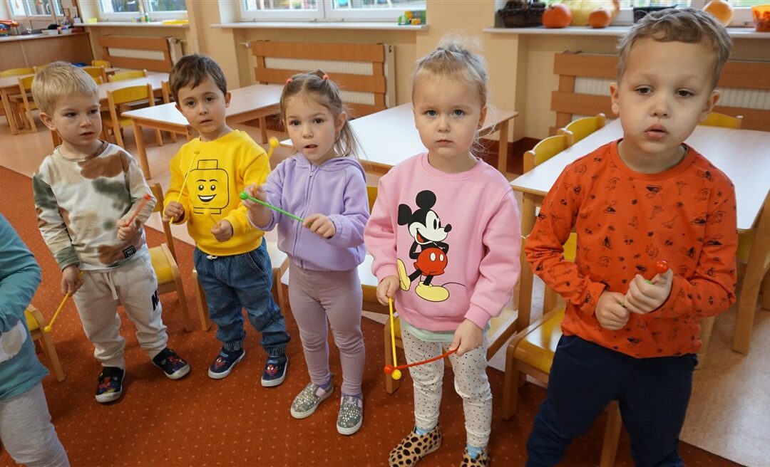 „A deszcz pada i pada” – tydzień w grupie Pszczółek