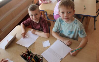„Kręci mnie bezpieczeństwo” – zajęcia tygodniowe w grupie Biedronek
