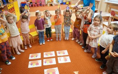 „JESIEŃ W SADZIE” – zajęcia tygodniowe w grupie Pszczółek