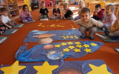 „KOSMOS” – zajęcia tygodniowe w grupie Pszczółek