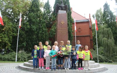 „Wyjście pod pomnik poległym i pomordowanym za Polskę i Wolność z okazji upamiętnienia wybuchu II Wojny Światowej”